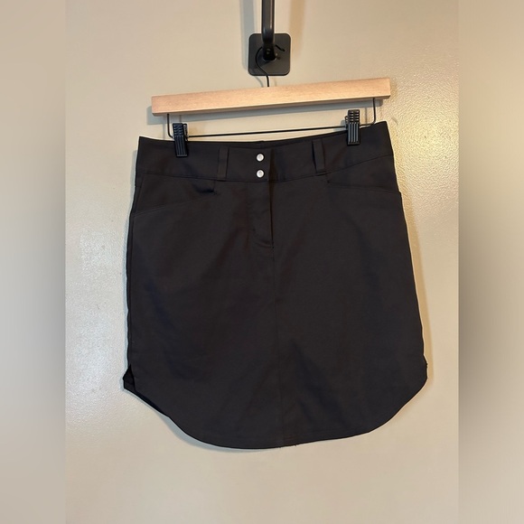adidas Dresses & Skirts - Adidas women’s golf skirt size 4